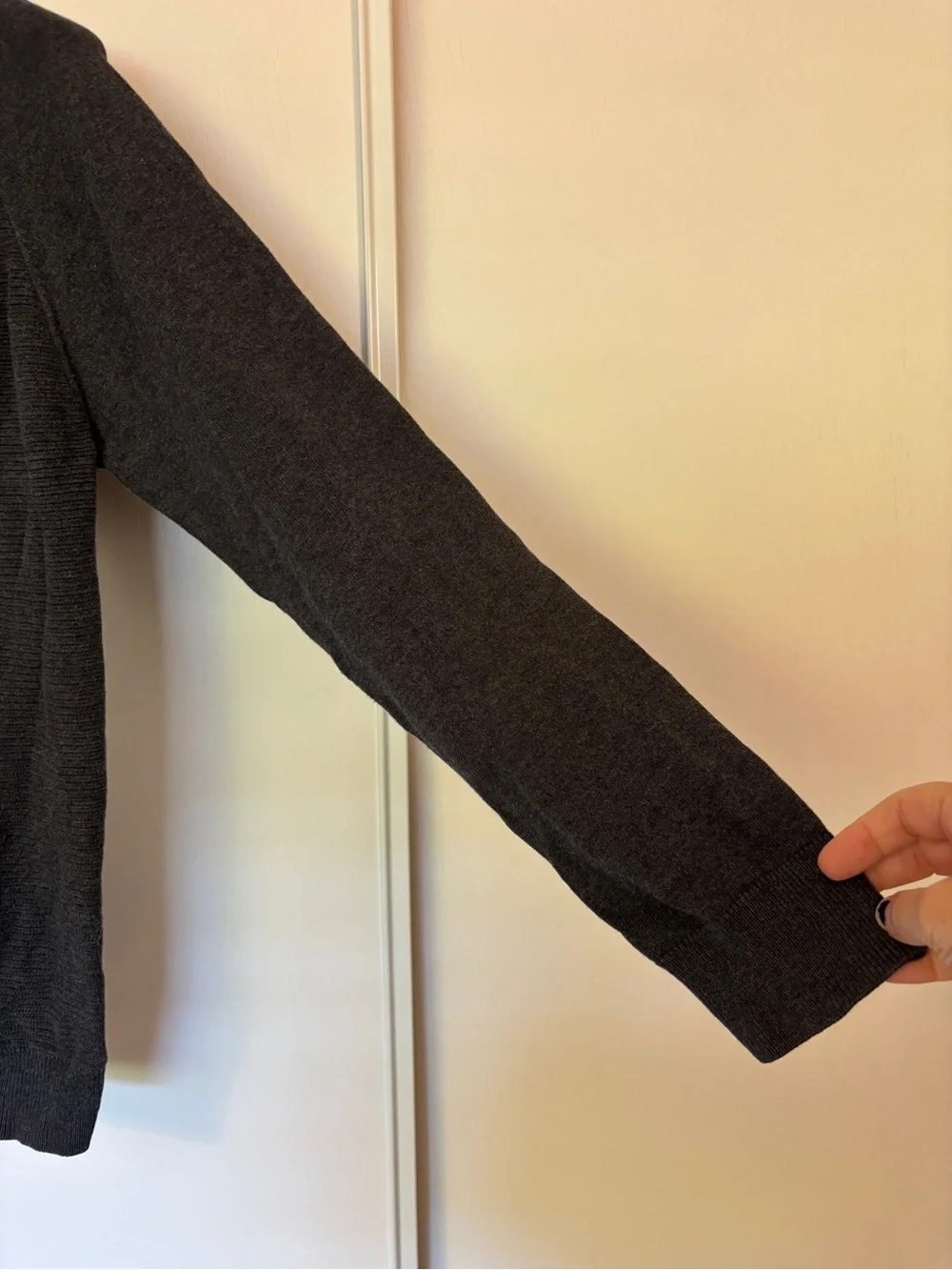 Linea Minimalist Fisherman Sweater Size Medium Androgynous Crewneck Dark Gray - Picture 3 of 7